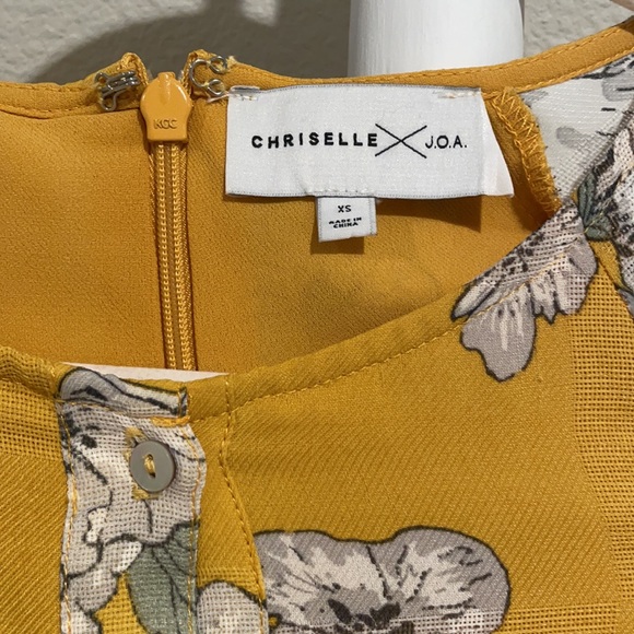 Dress - Picture 4 of 4